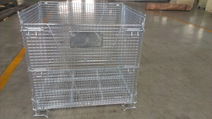 Foldable wire mesh contianer for transporrt